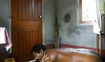 বড় সুন্দরী জোর করে চুদে মহিলা