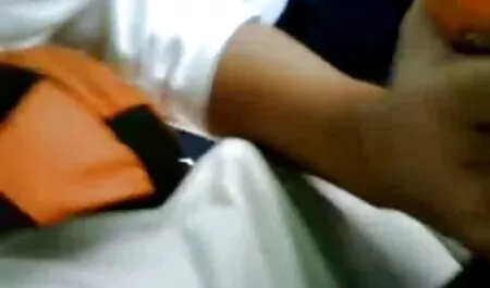 মহিলার দ্বারা পভ ফুট ফেটিশ জোর করে চুদে