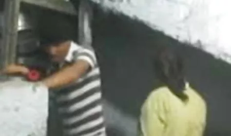 মেয়ে সমকামী নকল বাঁড়ার বাংলা চটি জোর করে চুদা তিনে মিলে