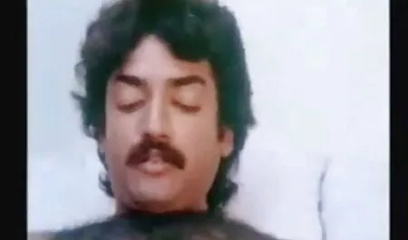 লাল চুলের, জোর করে চুদাচুদি ভিডিও মেয়ে সমকামী