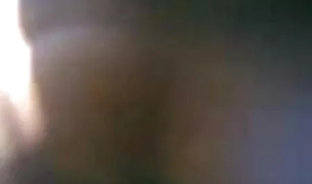 অপেশাদার স্বামী ও স্ত্রী বাড়ীতে তৈরি মুখগত ব্লজব জোর করে চোদা চটি