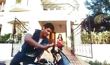 গুদ মেয়ে সমকামী জোরকরে চোদাচুদি লেহন
