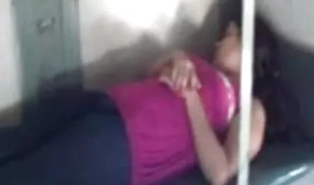 স্বামী ও স্ত্রী জোর করে চুদা চুদির গল্প