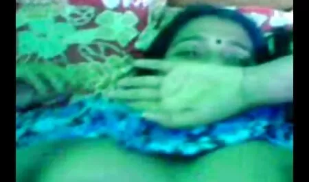 বড়ো বুকের বাংলা জোর করে চোদাচুদি মেয়ের