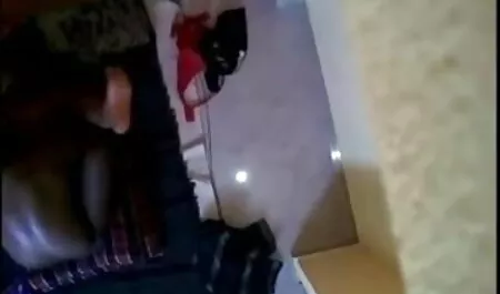 বহু পুরুষের এক জোর করে চোদা চটি নারির