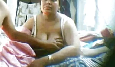 পুরানো-বালিকা জোর করে মাকে চোদা বন্ধু