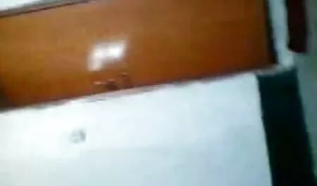 বড় সুন্দরী মহিলা বাংলা জোরকরে চুদাচুদি