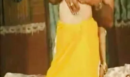 পুরোনো ছাত্র যৌনসঙ্গম 18 বছর বয়সী ছাত্র মেয়ে জোরকরে চুদার ভিডিও একটি স্টীম বাথ মধ্যে একটি হাওয়াইয়ান পার্টি