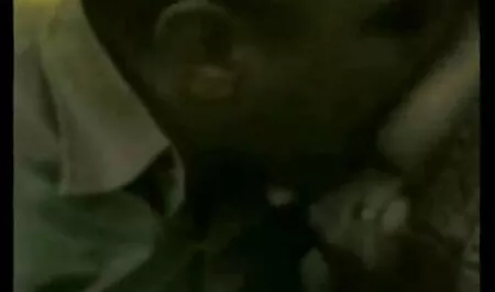 নাইলন, জোর করে মাকে চোদা সুন্দর, সুন্দরী বালিকা