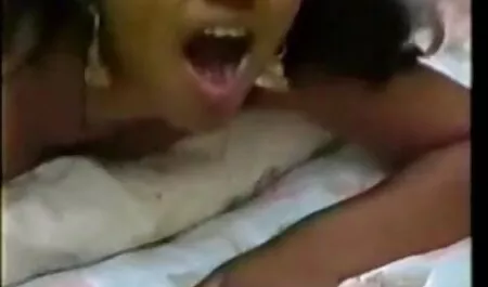 বড়ো পোঁদ সুন্দরী বালিকা পায়ু জোর করে চোদাচুদি বড়ো মাই