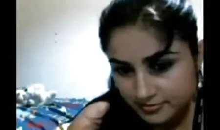 স্বামী ও স্ত্রী জোর করে চোদা চোদি