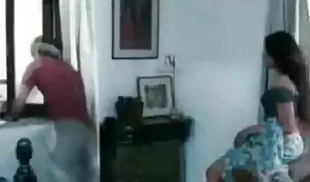 স্বামী জোর করে মাকে চোদা ও স্ত্রী, স্বর্ণকেশী