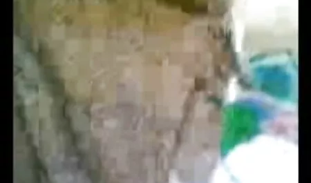 স্বামী জোর করে চোদাচুদি ও স্ত্রী
