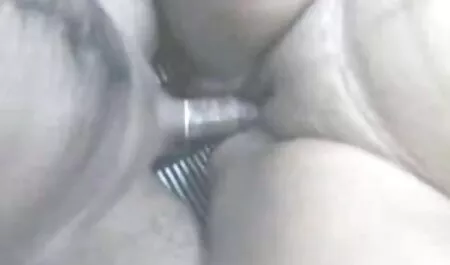 ব্লজব স্বামী জোর করে চুদে দিল ও স্ত্রী