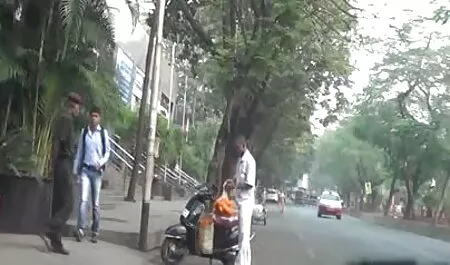 ব্লজব সুন্দরী বালিকা পর্নোতারকা জোরকরে চুদার ভিডিও