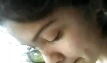দ্বৈত মেয়ে ও মাকে জোর করে চুদলাম এক পুরুষ,