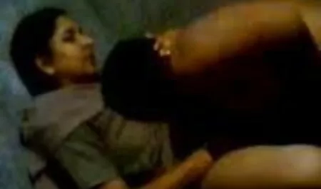 মেয়েদের হস্তমৈথুন, হাতের জোরকরে চুদাচুদি কাজ