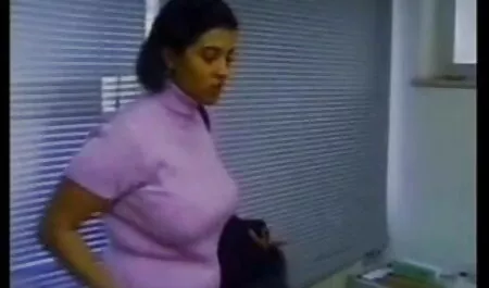 লোমশ পুরানো আমলের জোর করে চুদার চটি পুরানো
