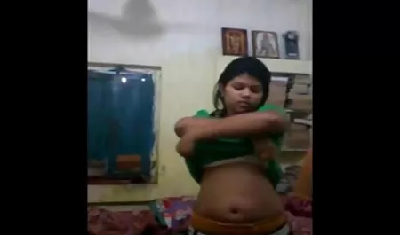 ছোট মাই, চুল, দুর্দশা জোর করে চুদা চুদি ভিডিও