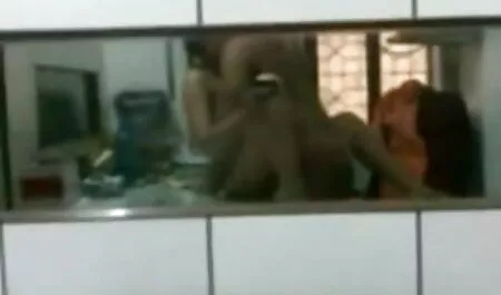 বাঁড়ার জোর করে চোদা চুদির ভিডিও রস খাবার, স্বর্ণকেশী