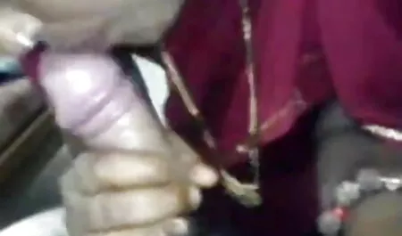 স্বামী ও স্ত্রী, অপেশাদার, জোর করে চোদার ভিডিও বাথরুম