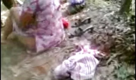 মেয়ে সমকামী, স্বর্ণকেশী, রেপ করে চোদা খেলনা