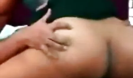 হার্ডকোর বাঁড়ার রস জোর করে চুদাচুদি ভিডিও খাবার