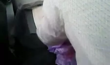 বহু পুরুষের এক জোর করে চোদাচুদি নারির