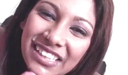 সুন্দরি সেক্সি মহিলার, বড়ো মাই চুদা চুদি করে