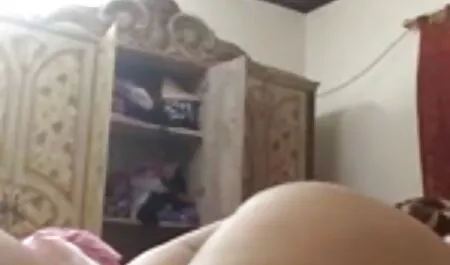 মহিলার দ্বারা জোর করে চোদার গল্প
