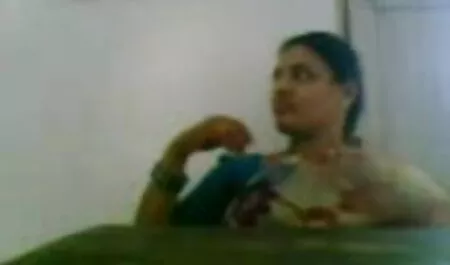 সুন্দরি সেক্সি মহিলার, জোর চোদা সমুদ্রতীর