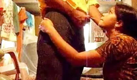 মাই এর ধাক্কা মারা বড়ো পোঁদ বড়ো মাই জোর করে চুদা বাংলা চটি