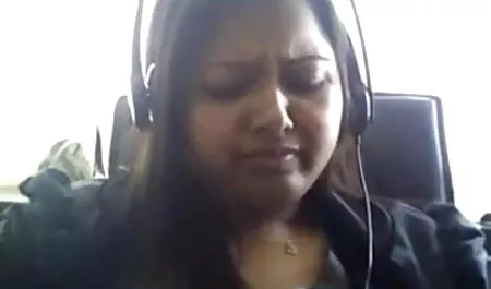 বড়ো বুকের জোর করে চোদে মেয়ের