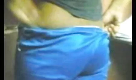গুদ মেয়ে সমকামী জোর করে বোনকে চোদা লেহন