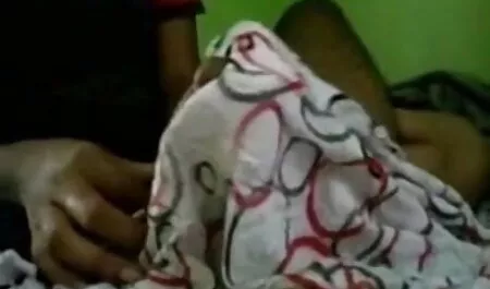 খেলনা, একাকী, মেয়েদের জোর করে চুদা চুদি হস্তমৈথুন
