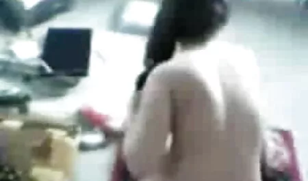 বড়ো মাই জোর করে চুদে হাতের কাজ