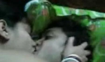 বাঁড়ার জুর করে চুদার গল্প রস খাবার