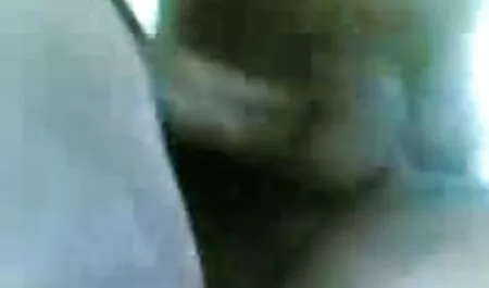 গুদে হাত ঢোকানর রাশিয়ান চুদা চুদি করে মেয়ে সমকামী