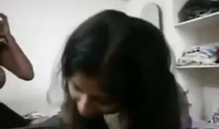 স্বামী ও স্ত্রী জোর করে চোদে